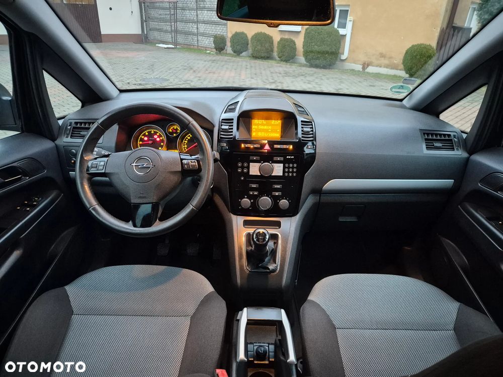Opel Zafira 1.8 Edition 111 Jahre - 17