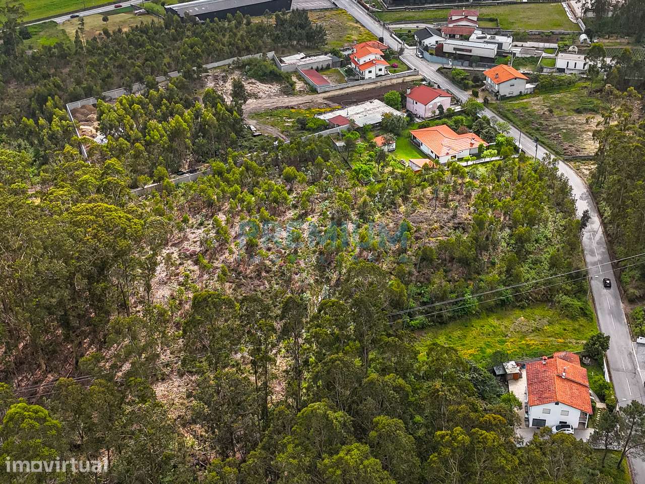 Terreno com 8.630 m² para Venda - Grande imagem: 4/12
