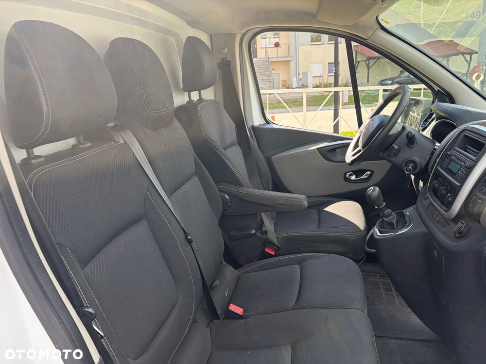Renault Trafic - 10