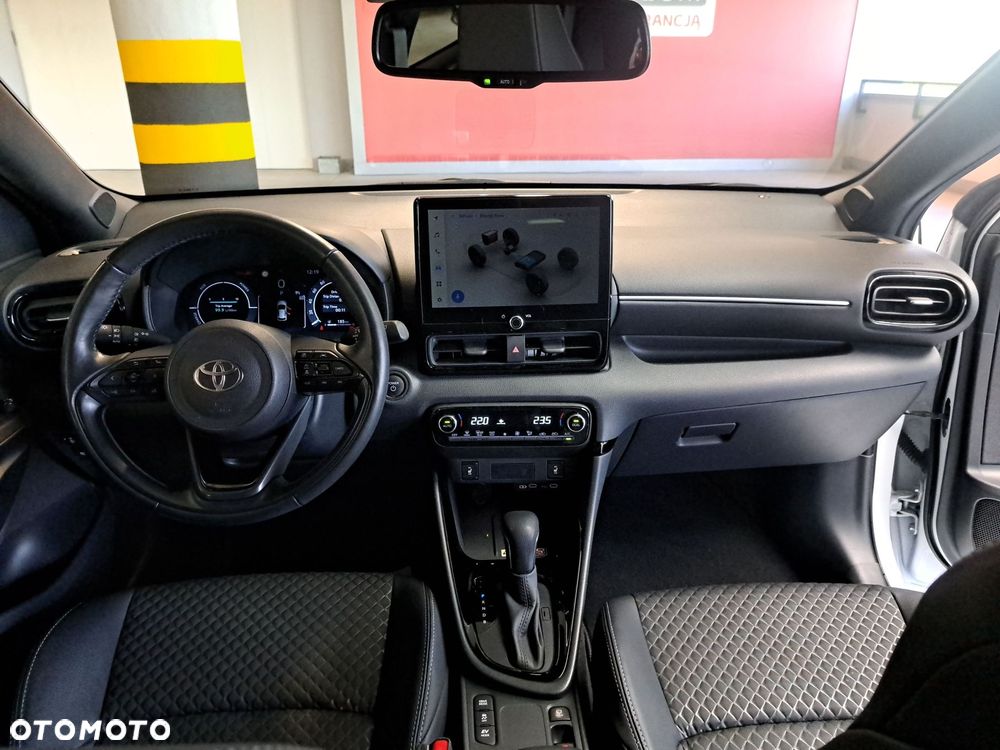 Toyota Yaris Hybrid 1.5 Executive - 12