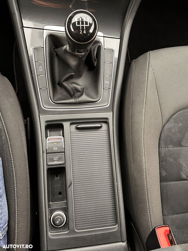 Volkswagen Golf 1.6 TDI (BlueMotion Technology) Comfortline - 11