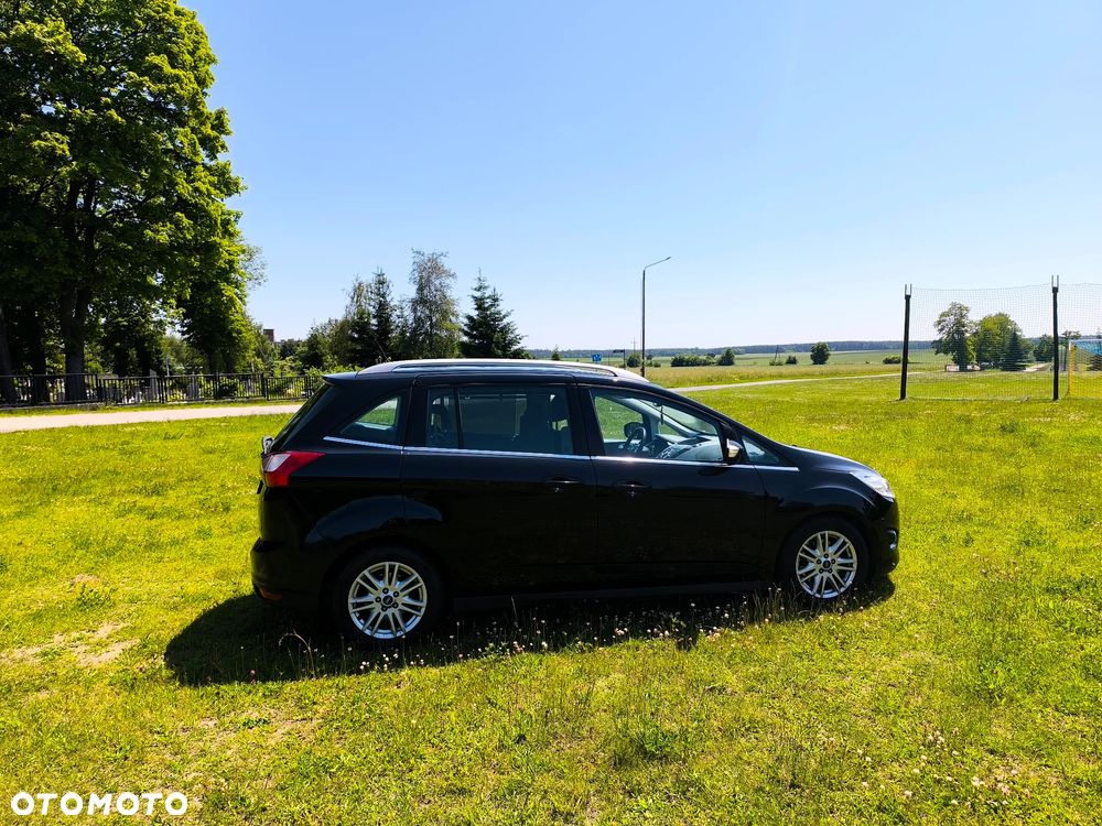 Ford Grand C-MAX - 9
