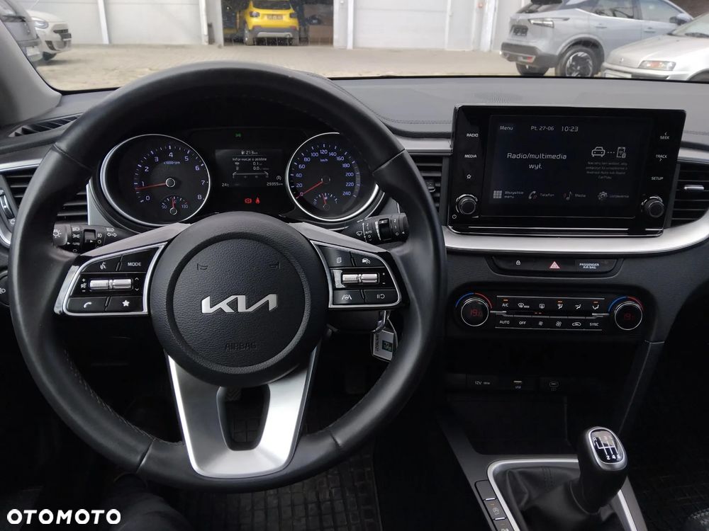 Kia XCeed 1.5 T-GDI M - 10