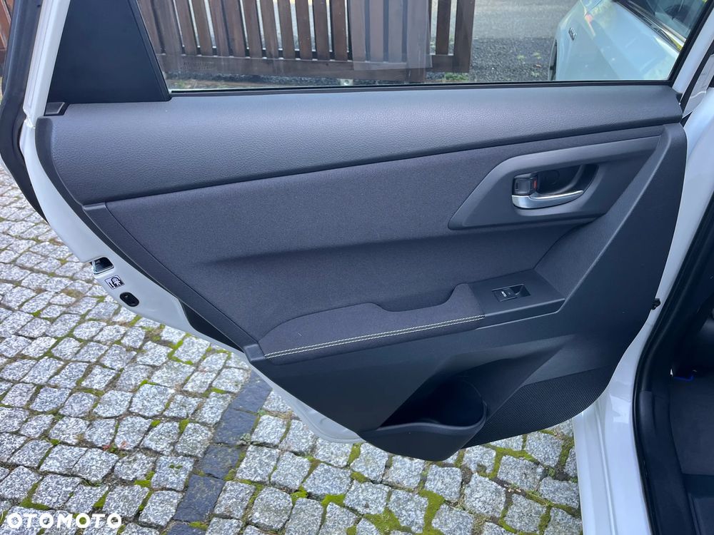 Toyota Auris 1.8 HSD Luna - 16