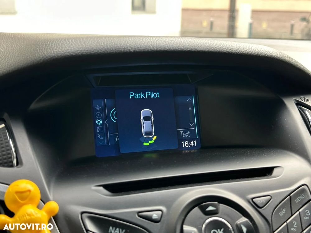 Ford Focus - 11