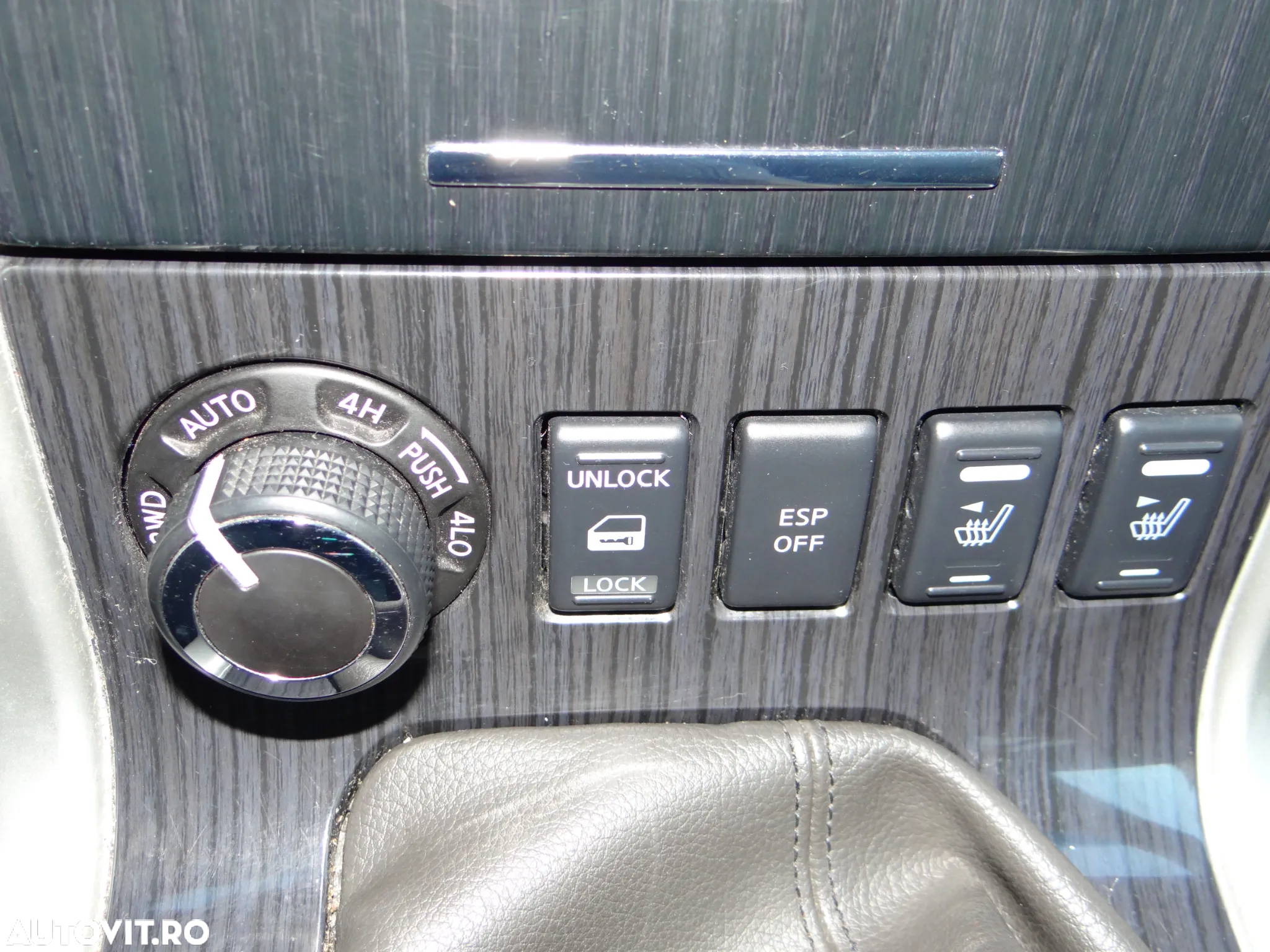 Nissan Pathfinder 2.5 dCi DPF All Mode 4X4 LE - 11