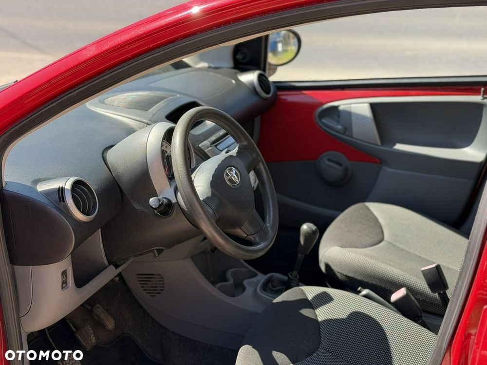 Toyota Aygo - 11