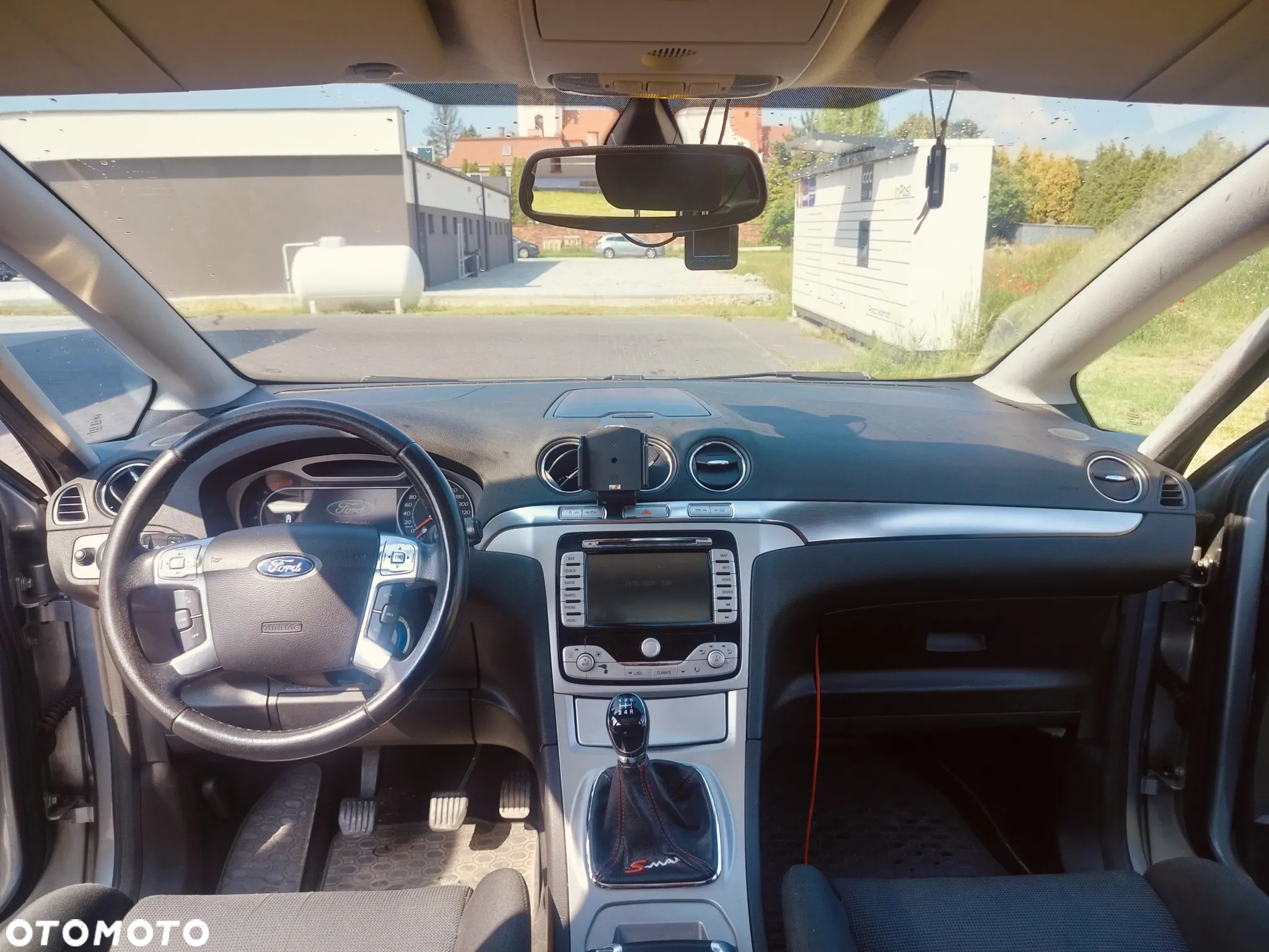 Ford S-Max - 10
