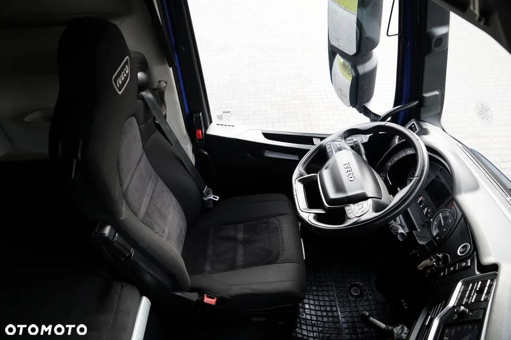 Iveco S-WAY / 460 / RETARDER /  LNG / - 28