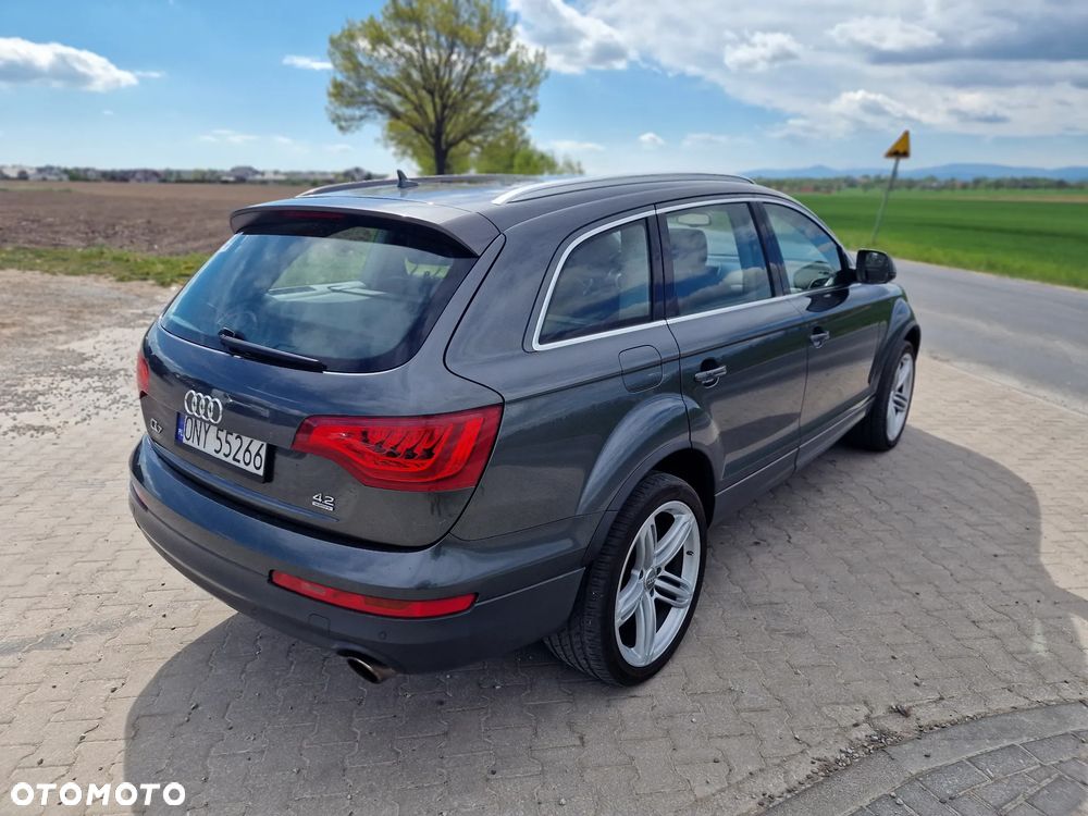 Audi Q7 - 11