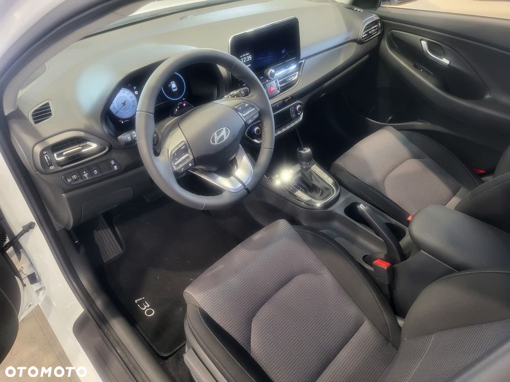 Hyundai i30 1.6 T-GDI Modern DCT - 14
