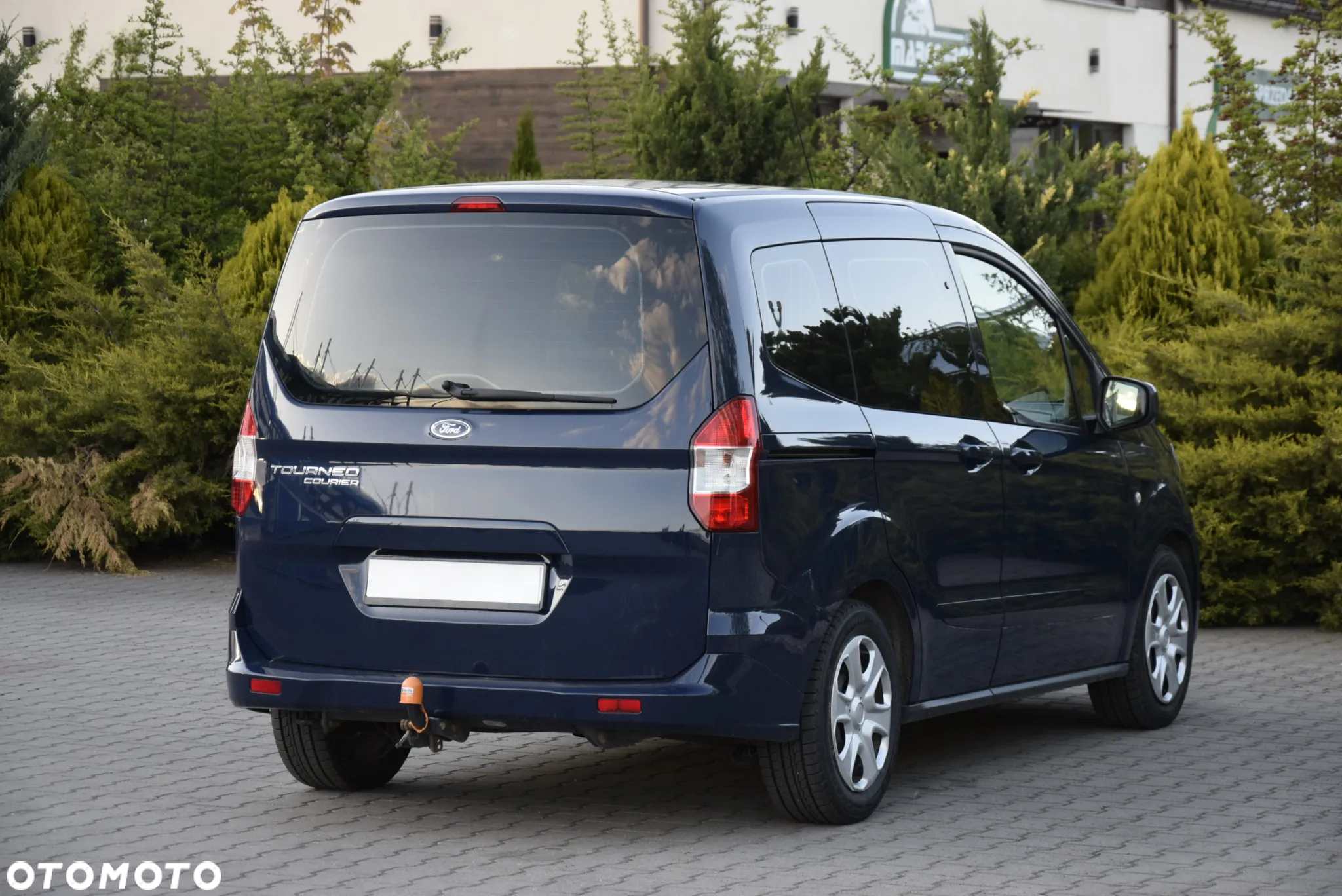 Ford Tourneo Courier 1.5 TDCi Trend - 14