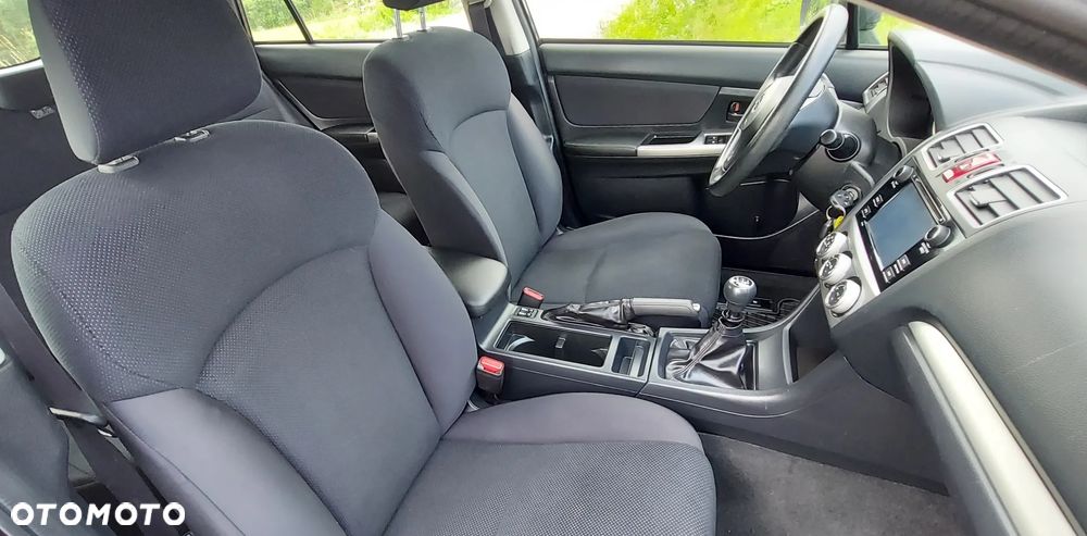 Subaru Impreza 2.0i Active - 28