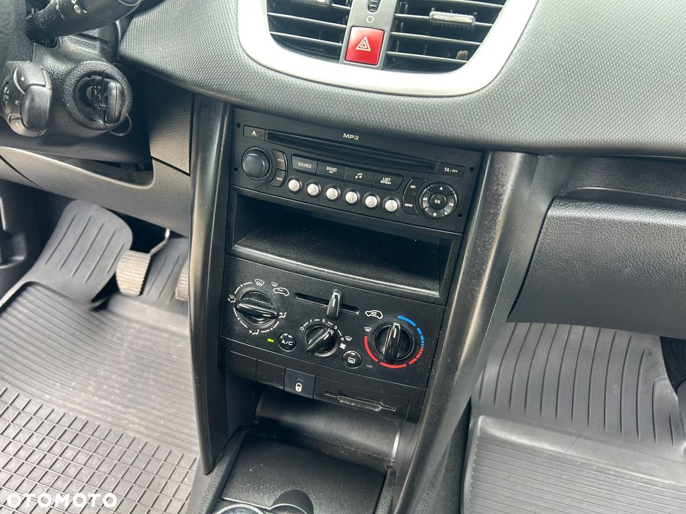 Peugeot 207 1.4 Trendy - 16