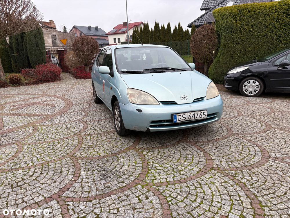 Toyota Prius 1.5 VVT-i Sol - 2