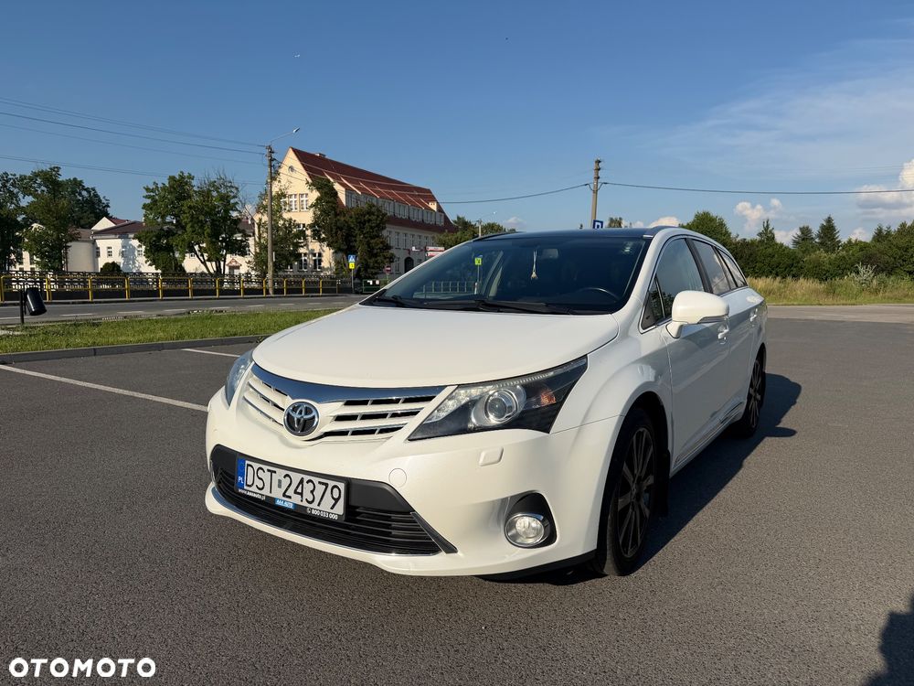 Toyota Avensis 2.0 Prestige NAVI - 2