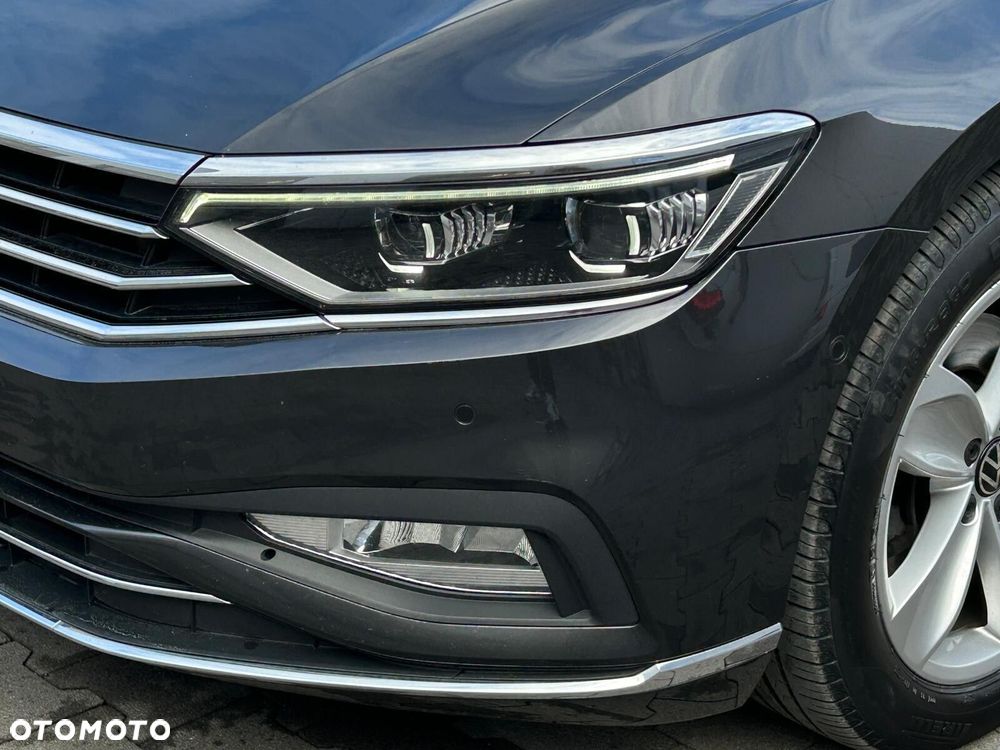 Volkswagen Passat 2.0 TDI Elegance DSG - 39