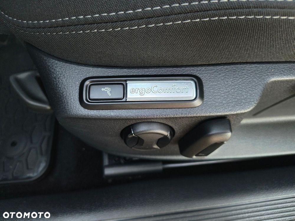 Volkswagen Passat 2.0 TDI EVO Business DSG - 22