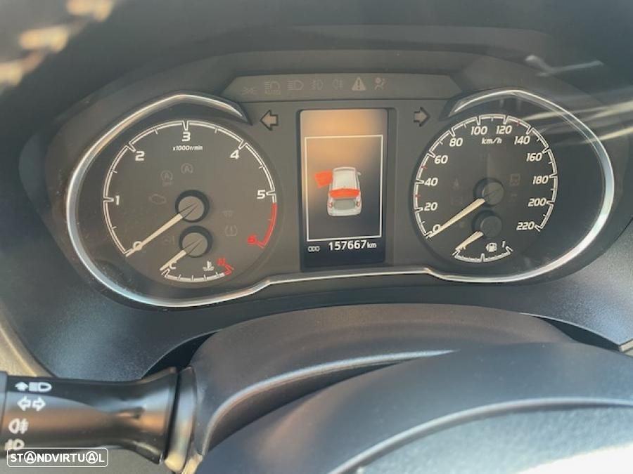Toyota Yaris 1.4 D-4D Comfort+P.Style - 8