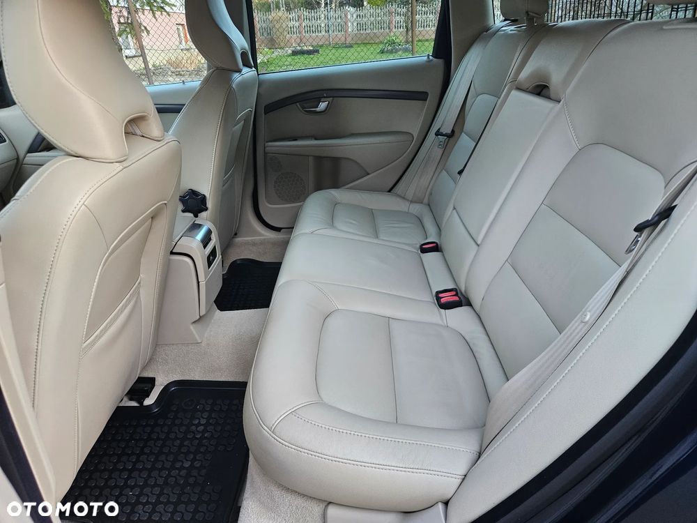 Volvo V70 D4 Momentum - 20