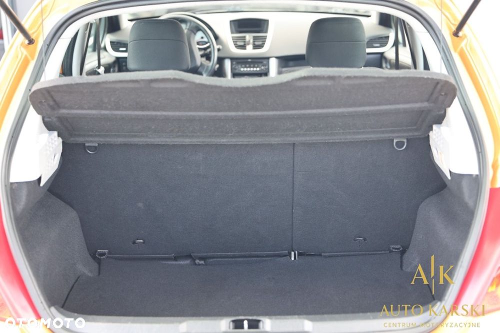 Peugeot 207 - 18