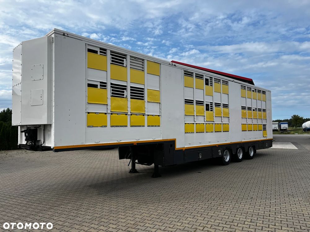 LeciTrailer DO ŻYWCA 3 POZIOMY  WENTYLATORY POIDŁA SMOCZKI ZRASZACZE DACH PODNOSZONY RAMPA HYDRAULICZNA STEROWANIE PILOTEM