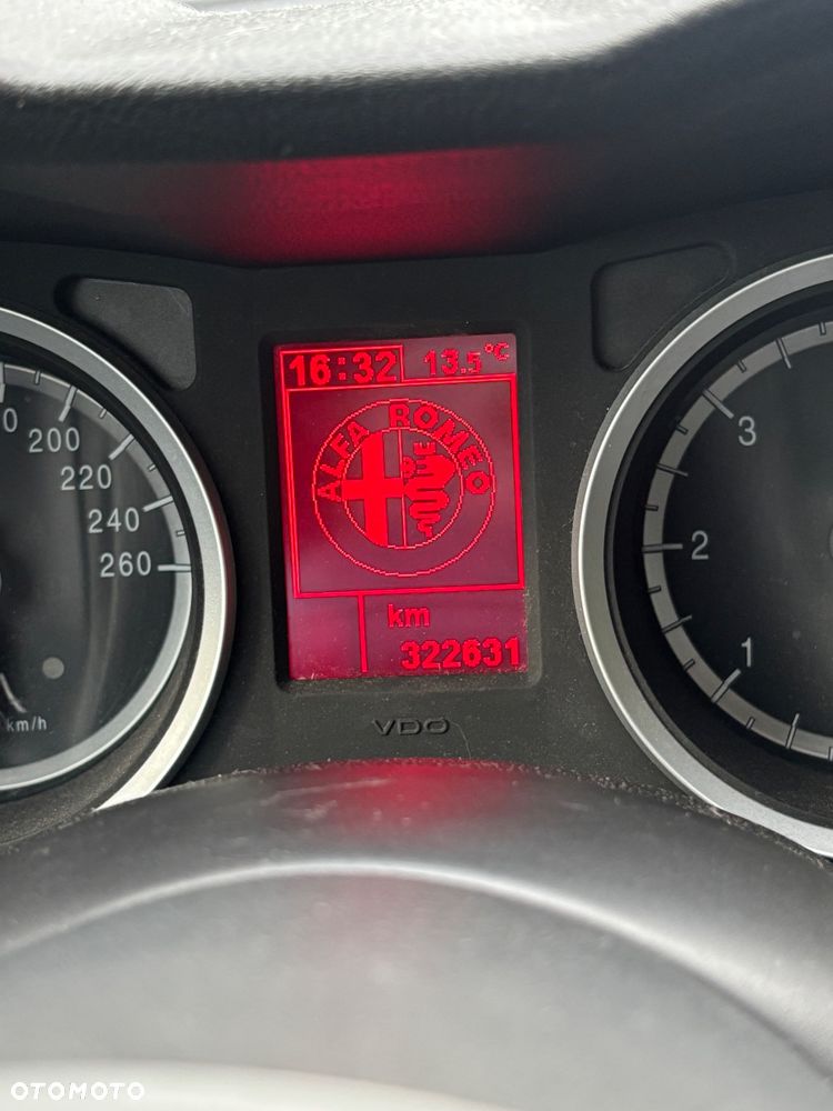 Alfa Romeo 159 1.9JTDM Distinctive - 9