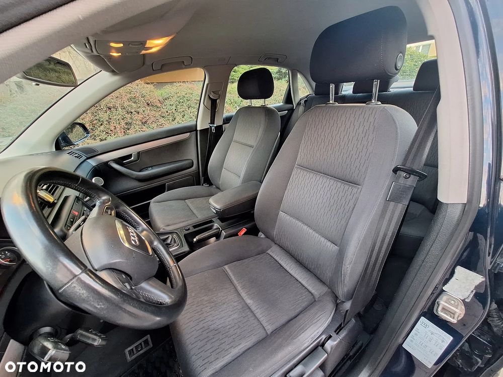 Audi A4 Limousine 2.0T FSI - 9