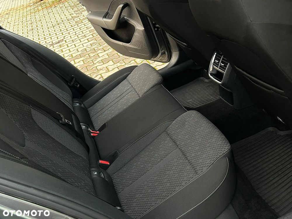 Skoda Octavia 1.5 TSI ACT Style - 25