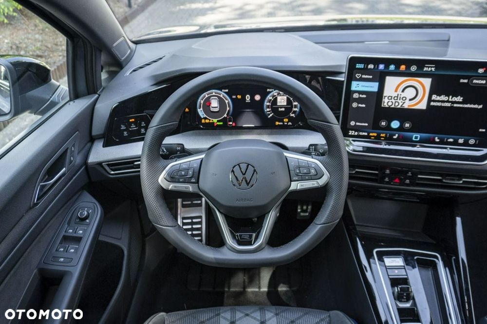 Volkswagen Golf - 18