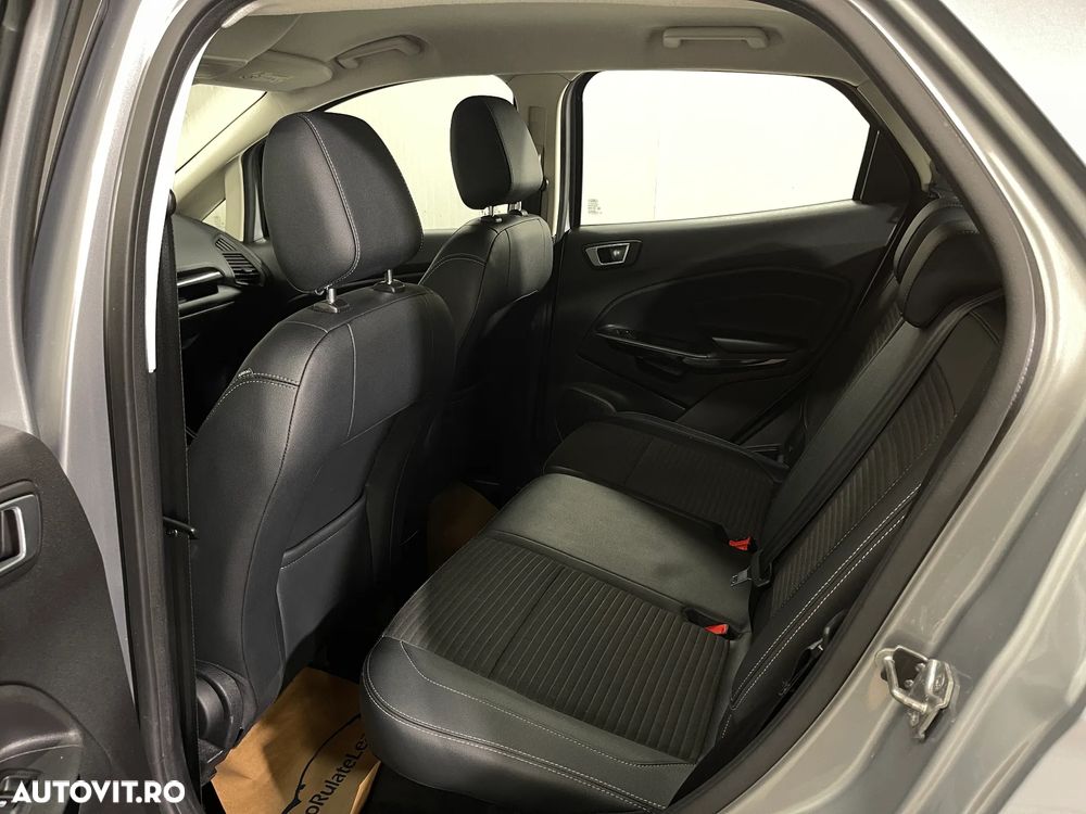 Ford EcoSport - 11