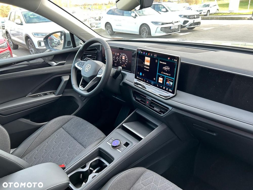 Volkswagen Tiguan - 24