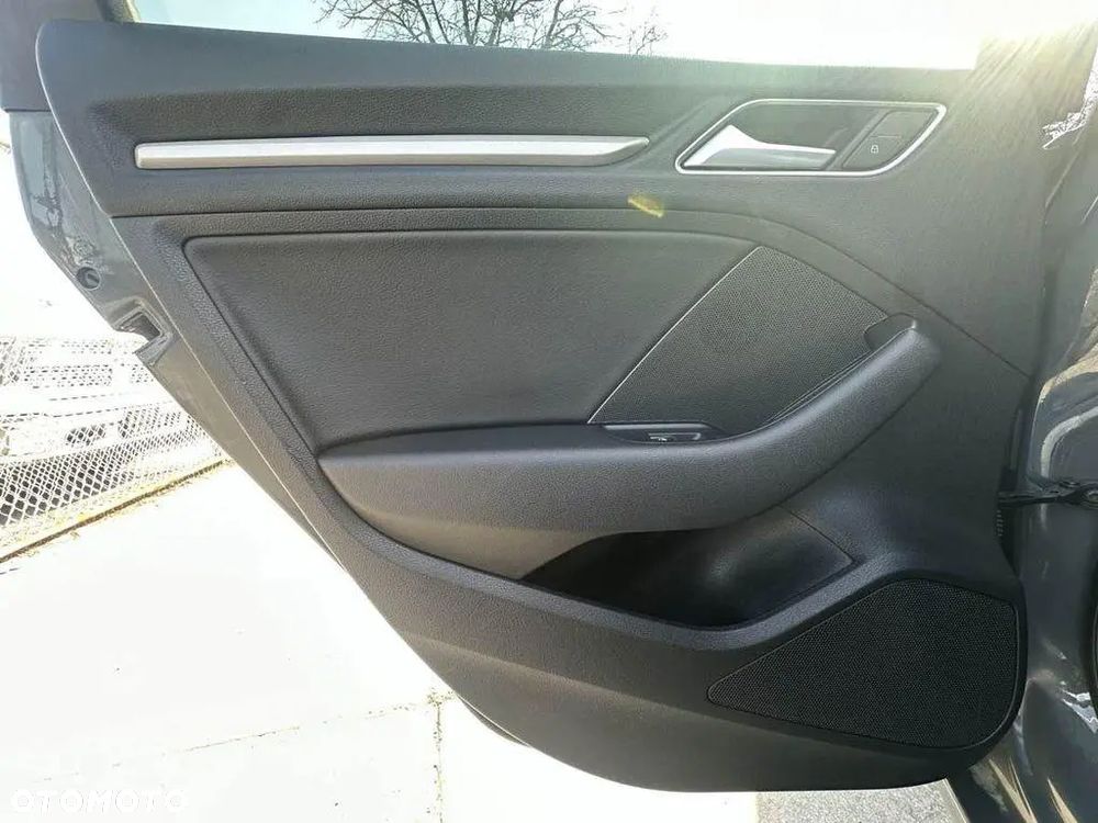 Audi A3 Limousine 40 TFSI quattro S tronic sport - 11