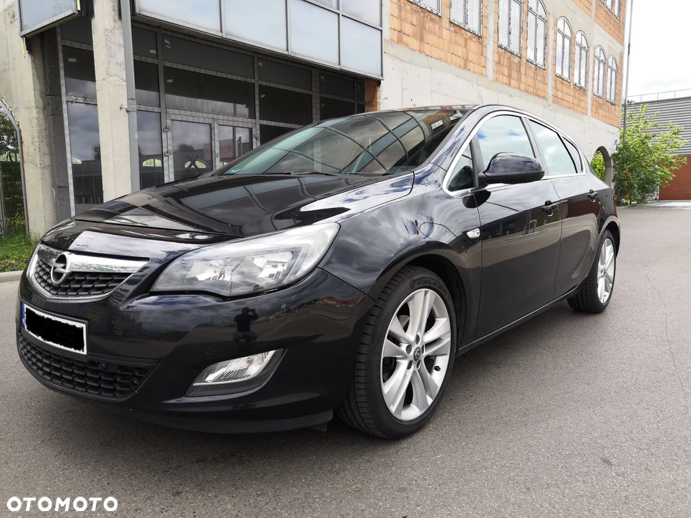 Opel Astra IV 1.4 T Sport - 1