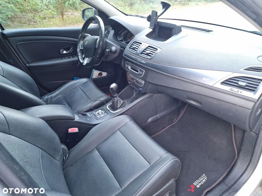 Renault Megane TCe 180 GT - 18