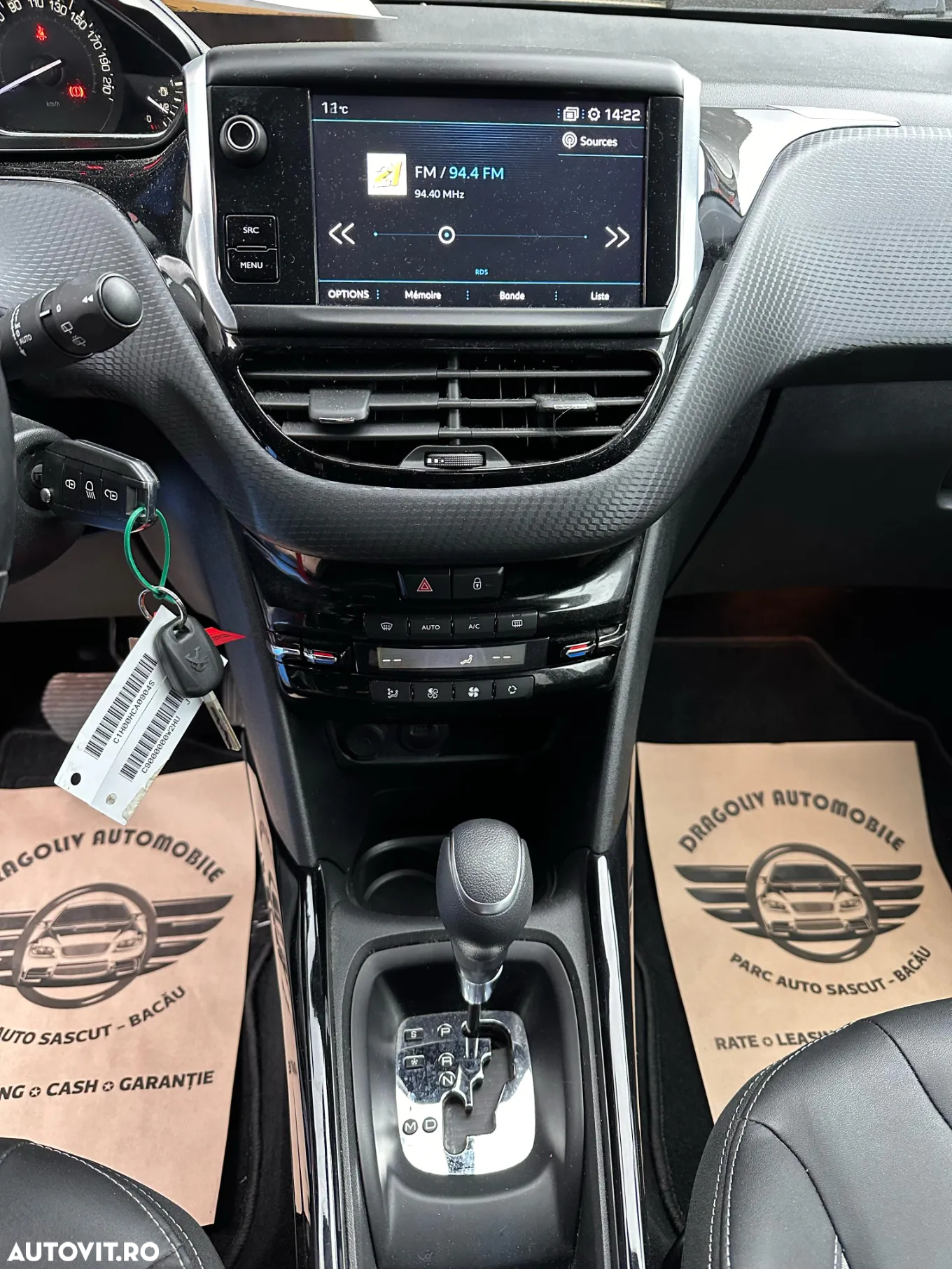 Peugeot 2008 1.2 PureTech Turbo EAT6 S&S Allure - 11