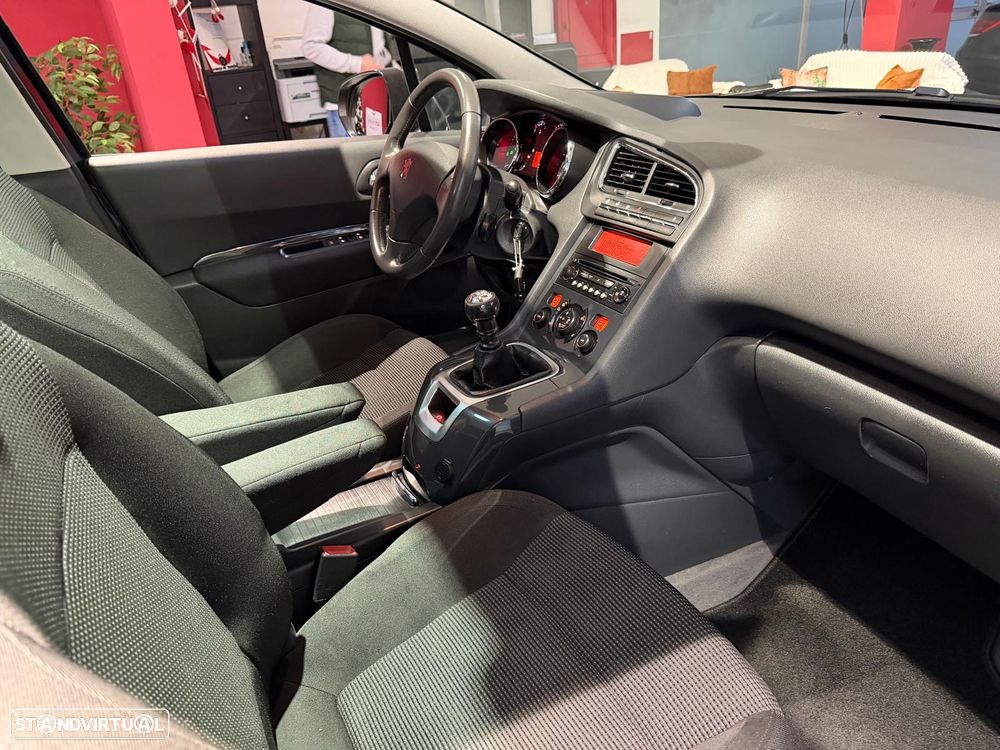 Peugeot 5008 1.6 HDi 7L Active - 9