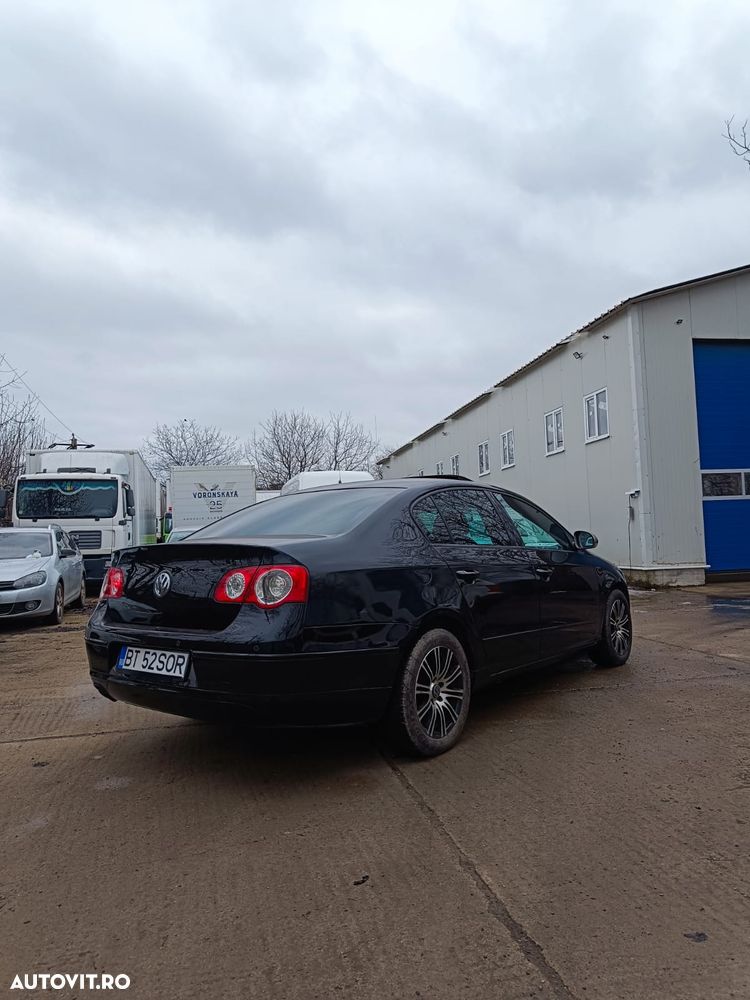 Volkswagen Passat 2.0 TDI Highline DPF 4Motion - 2