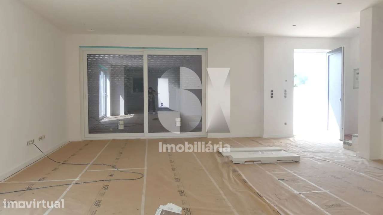 Moradia Bifamiliar V3 de Luxo - Grande imagem: 5/24