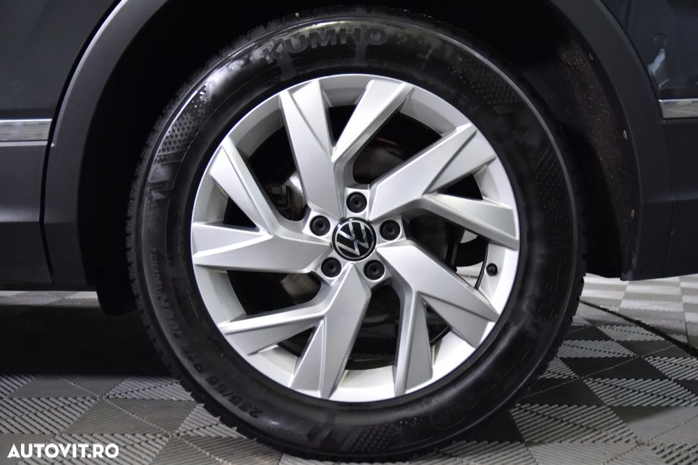 Volkswagen Tiguan - 13
