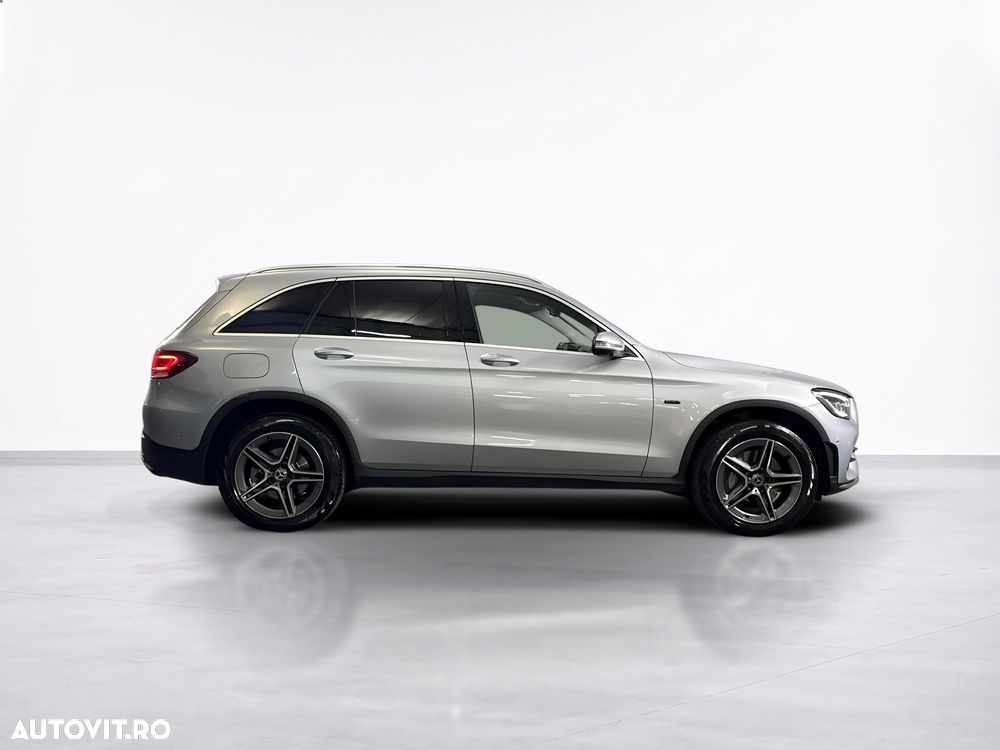 Mercedes-Benz GLC - 7