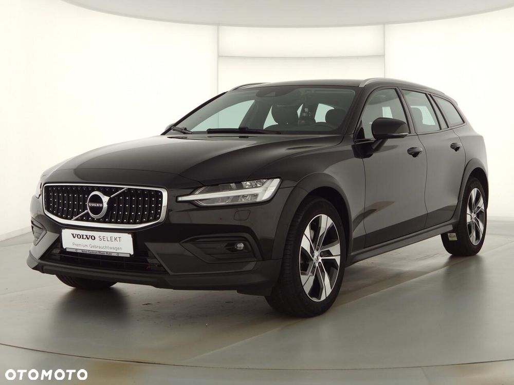 Volvo V60 Cross Country B4 D AWD Geartronic Pro - 1