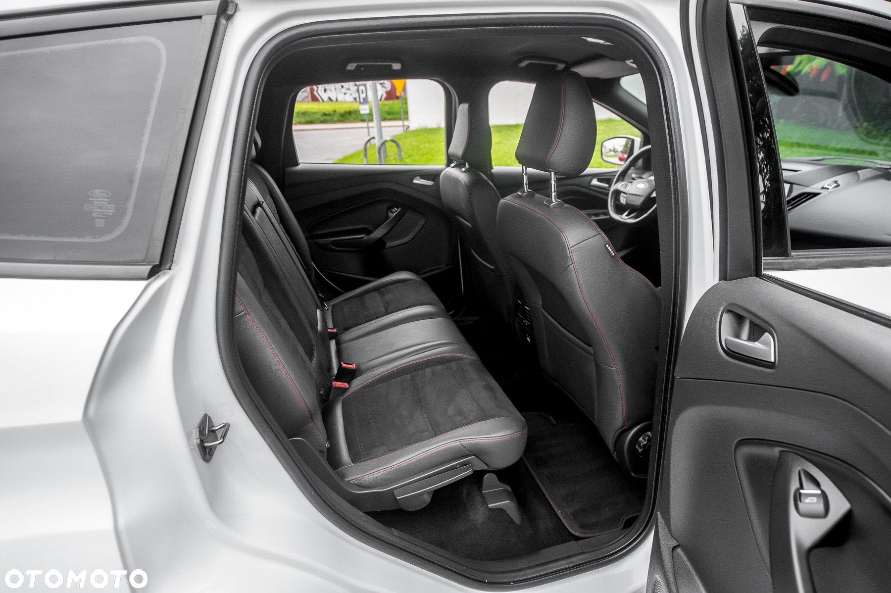 Ford Kuga 2.0 TDCi AWD ST-Line - 22