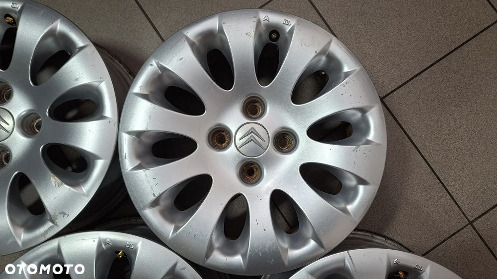 Felgi Aluminiowe 15 Citroen C2 C3 C5 Xsara Picasso 4x108 ET 18 - 8