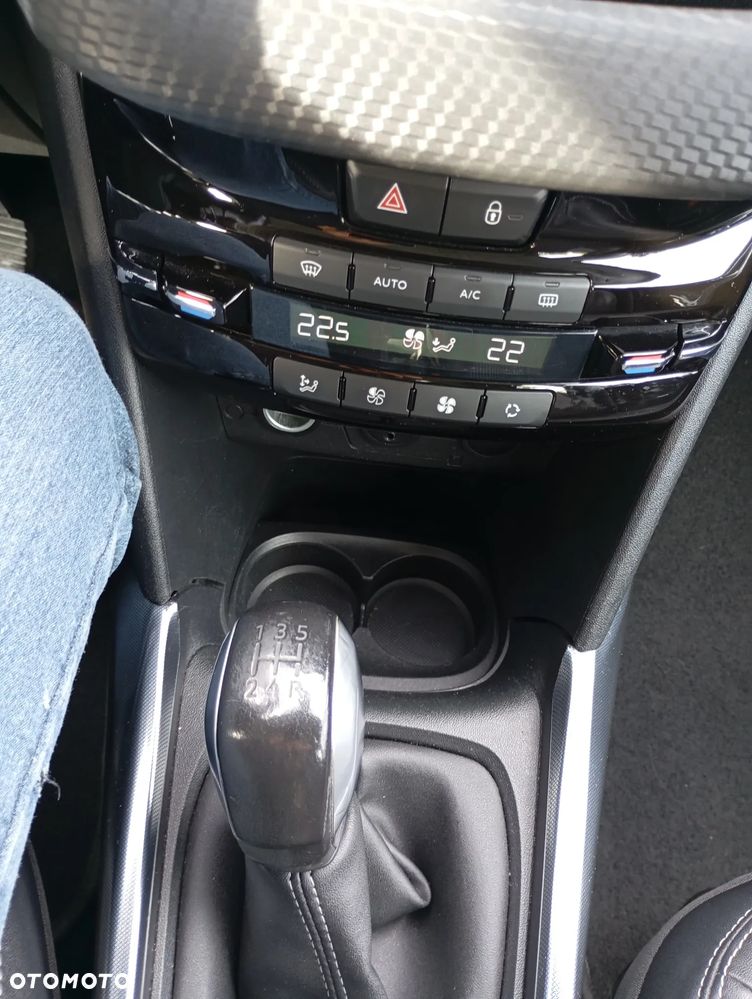 Peugeot 2008 1.6 e-HDi Active S&S - 8
