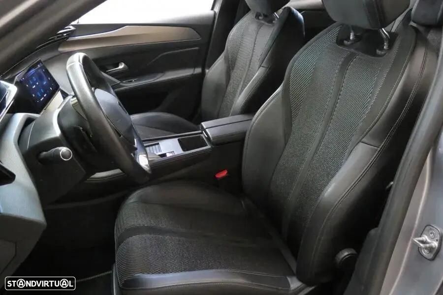 Peugeot 308 1.6 Hybrid GT e-EAT8 - 30