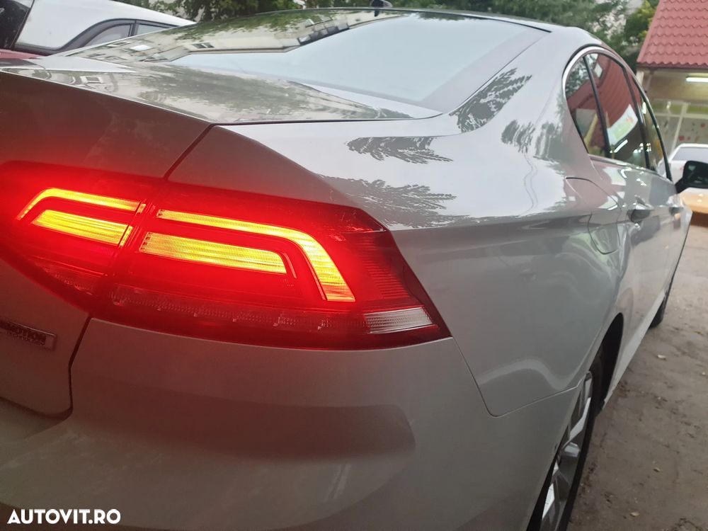 Volkswagen Passat 1.6 TDI (BlueMotion Technology) DSG Comfortline - 3