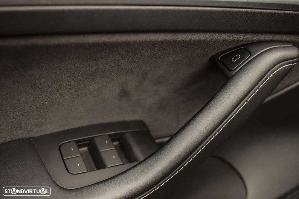 Tesla Model 3 Long Range Tração Traseira - 11