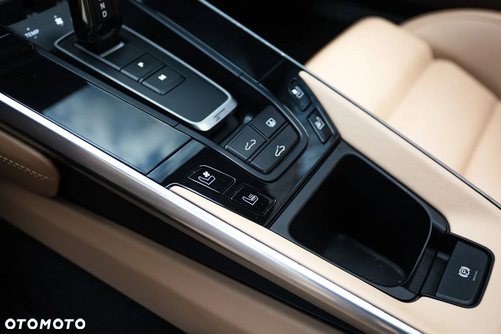 Porsche 911 Turbo S - 30