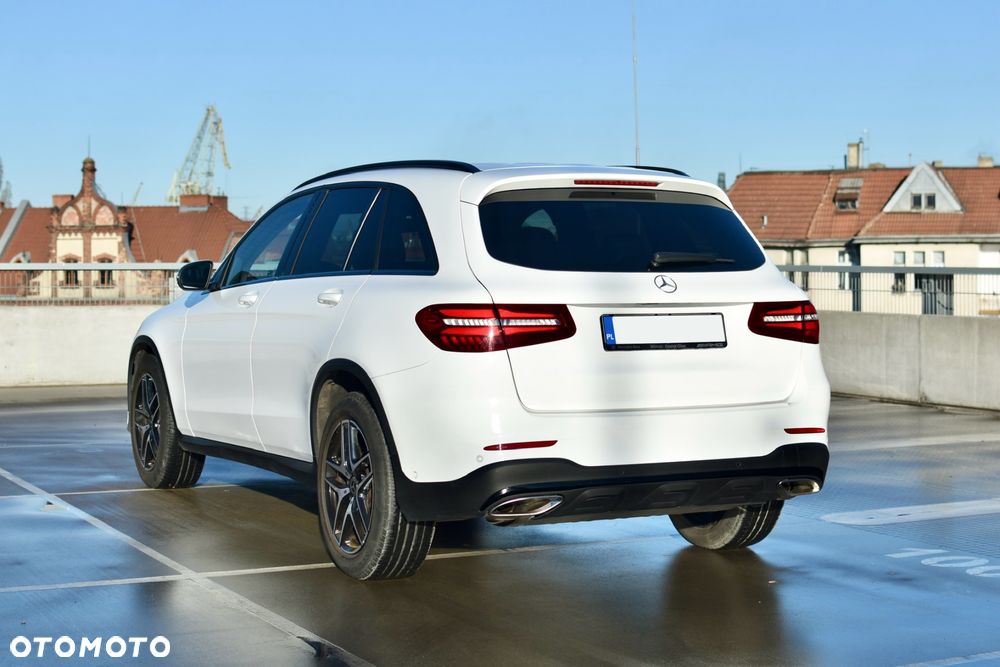 Mercedes-Benz GLC - 9